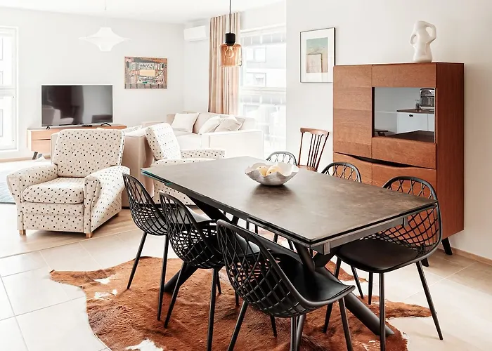 W In Harbour District, Free Parking * タリン